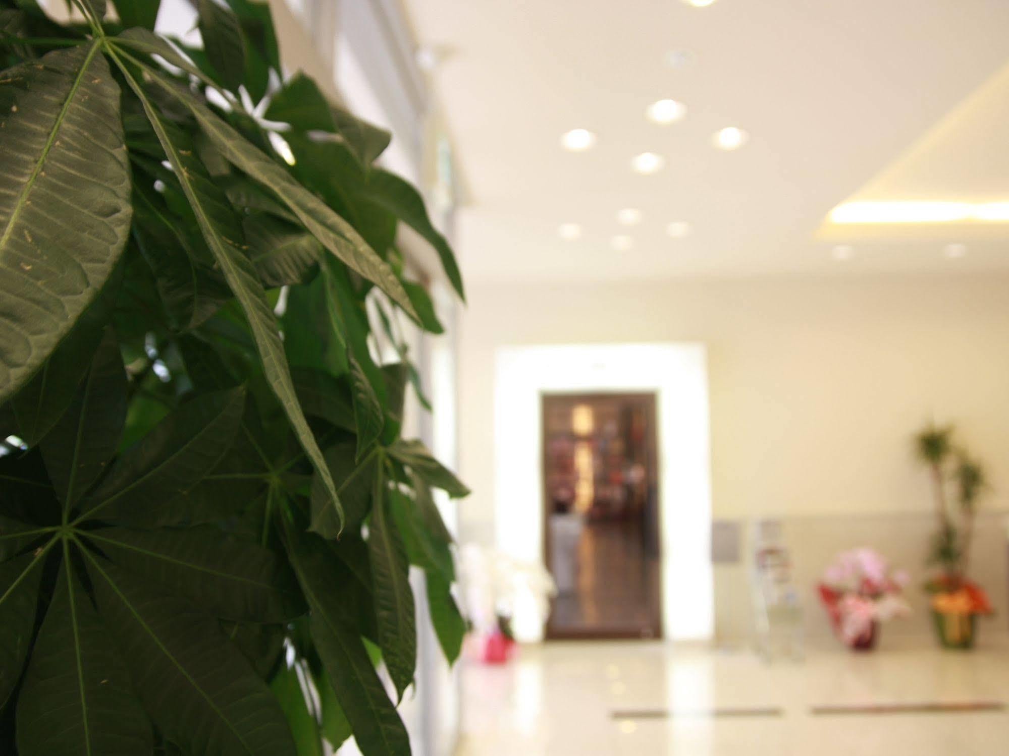 Kurume Hotel Esprit מראה חיצוני תמונה